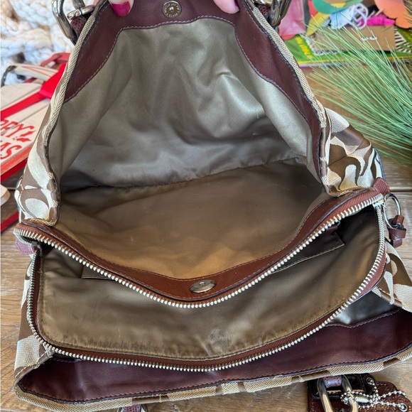 GUC Authentic Coach Purse - Picture 8 of 9